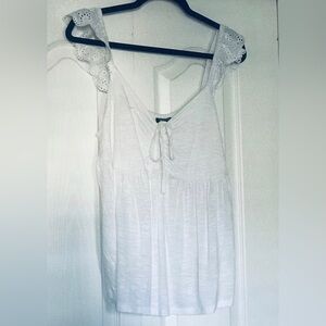 Torrid white top NWT